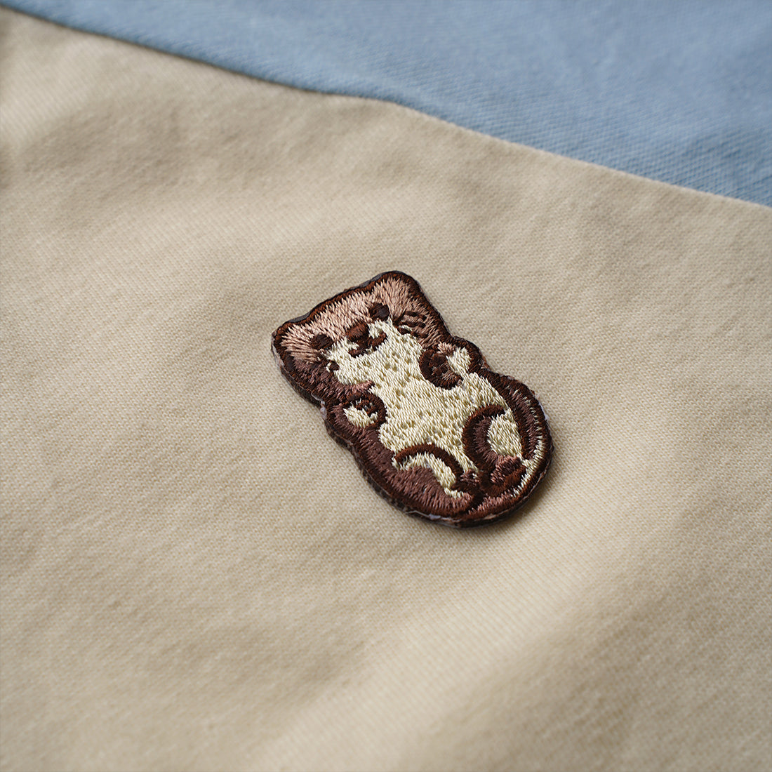 Singapore Otter Iron On Patch